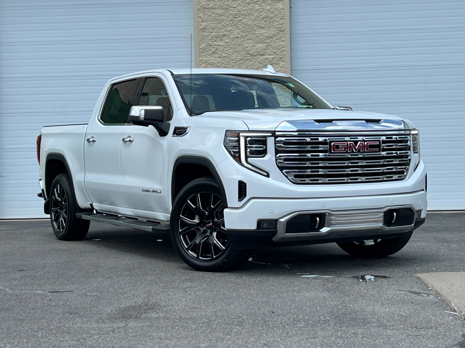 2022 GMC Sierra 1500 Denali 1