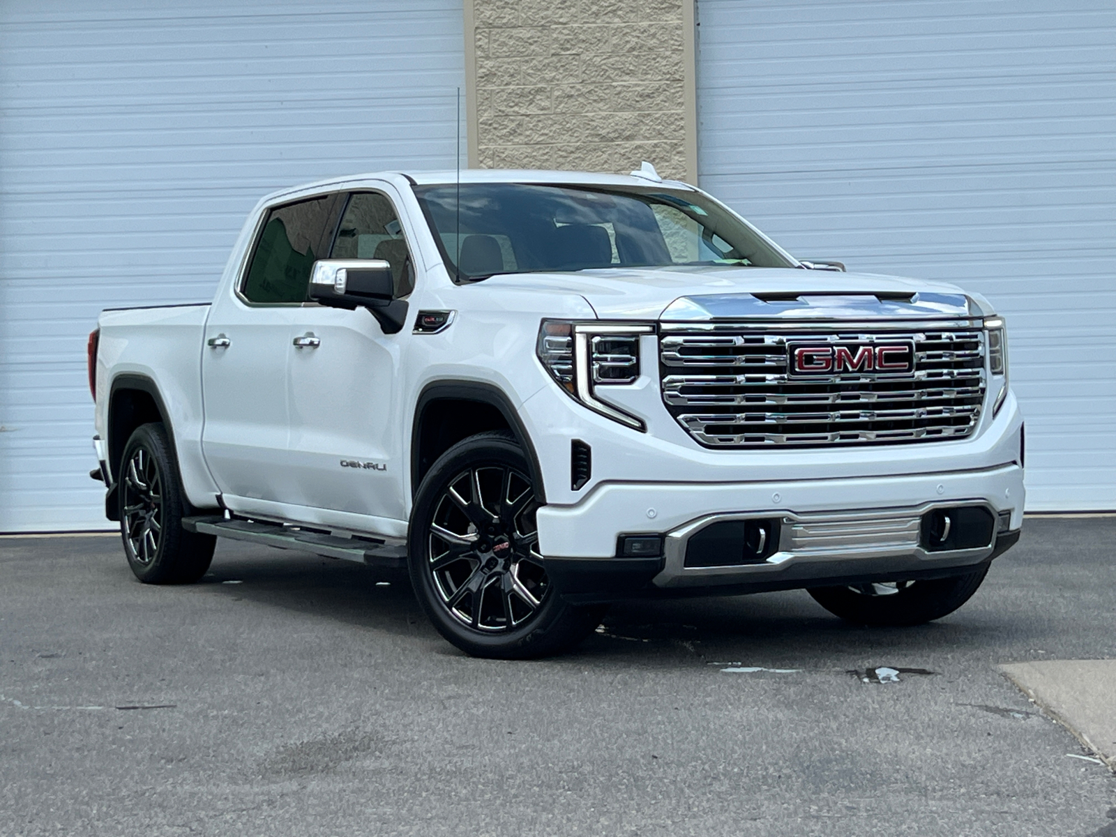 2022 GMC Sierra 1500 Denali 2