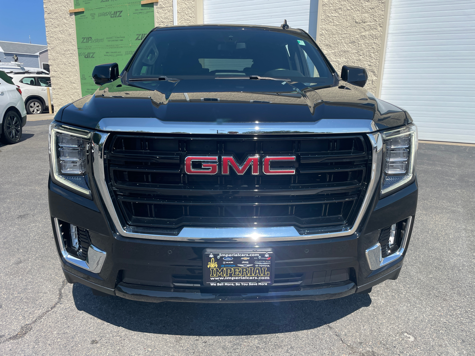 2022 GMC Yukon SLE 3