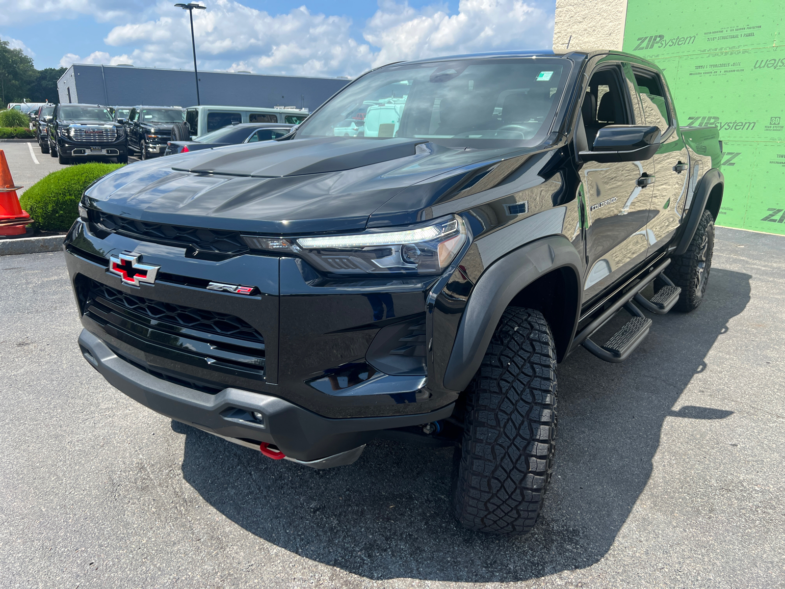 2023 Chevrolet Colorado ZR2 4