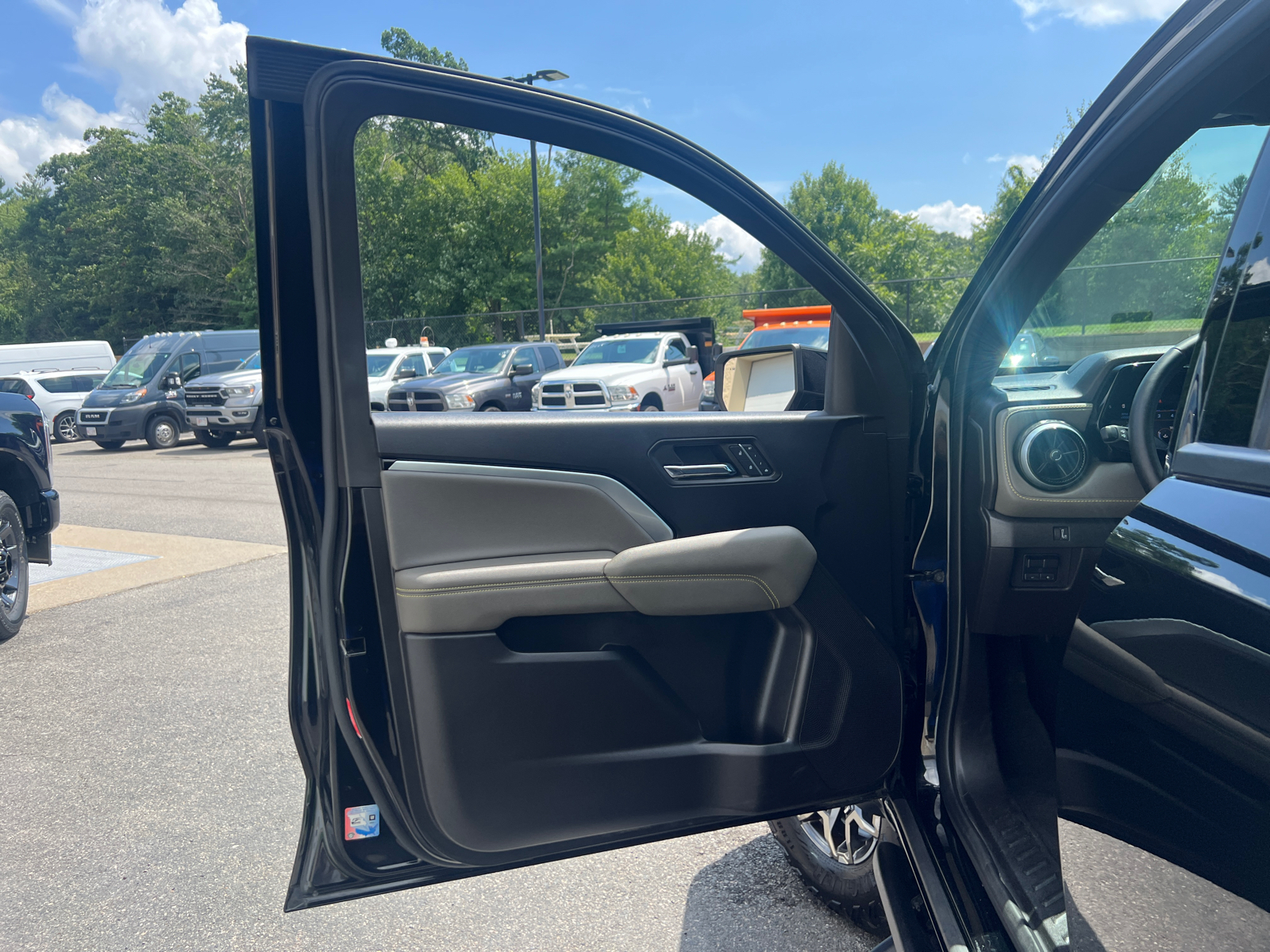 2023 Chevrolet Colorado ZR2 19