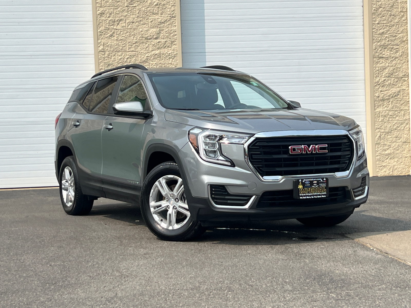 2023 GMC Terrain SLE 2