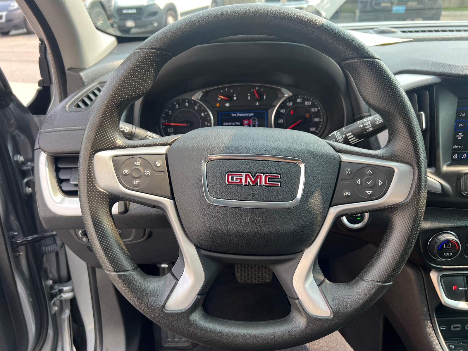 2023 GMC Terrain SLE 22