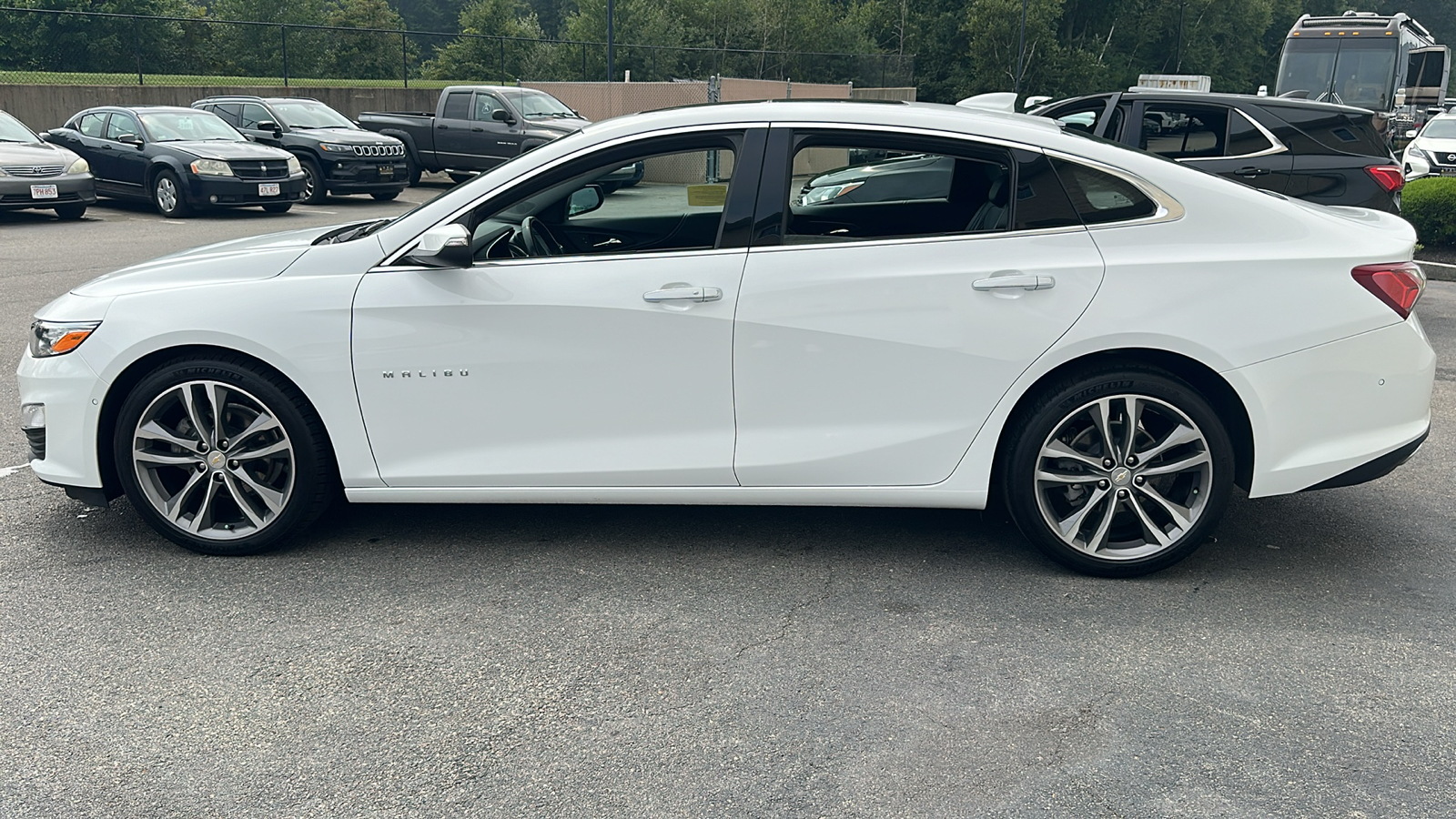 2022 Chevrolet Malibu Premier 31