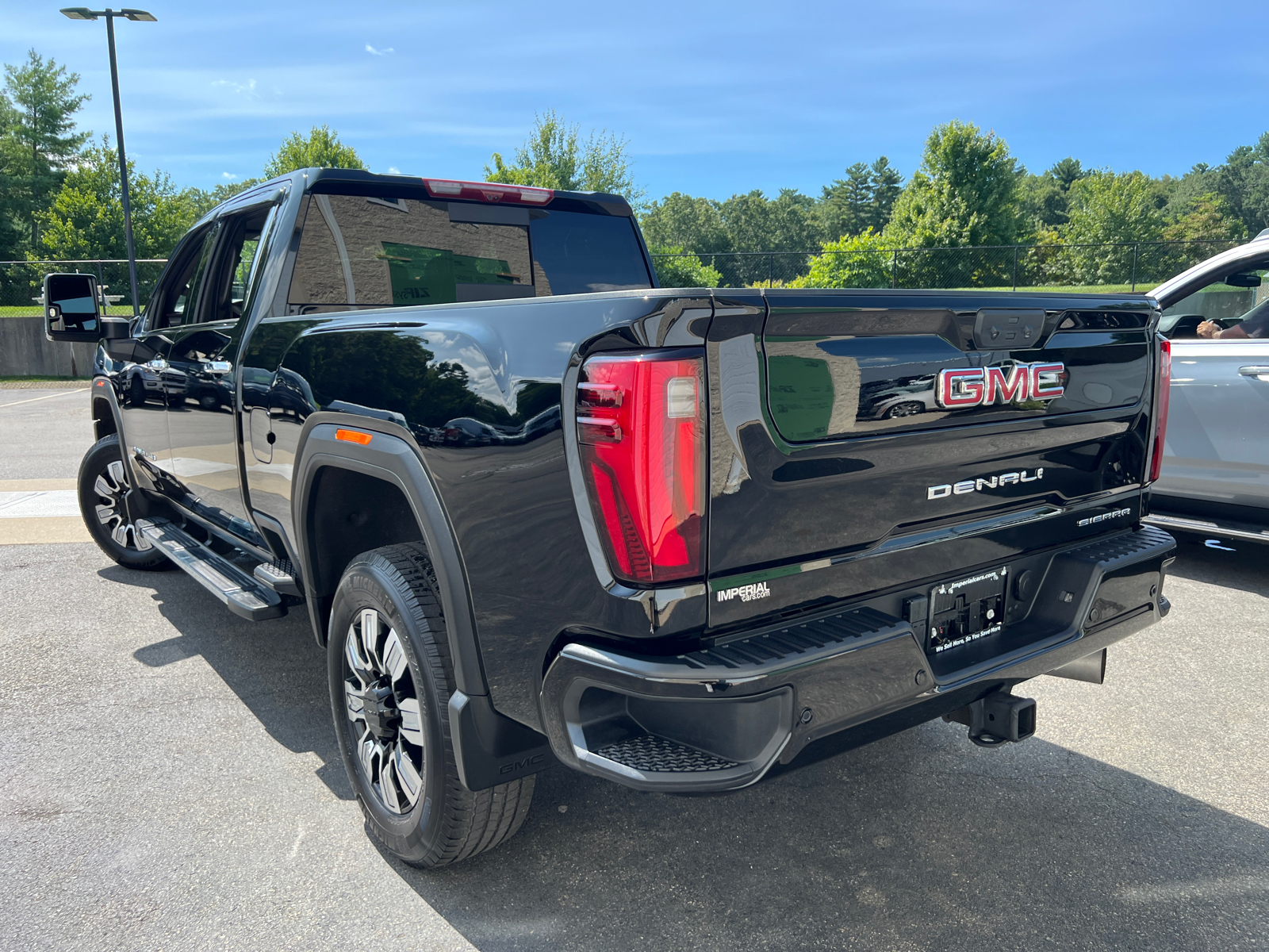 2024 GMC Sierra 3500HD Denali 8