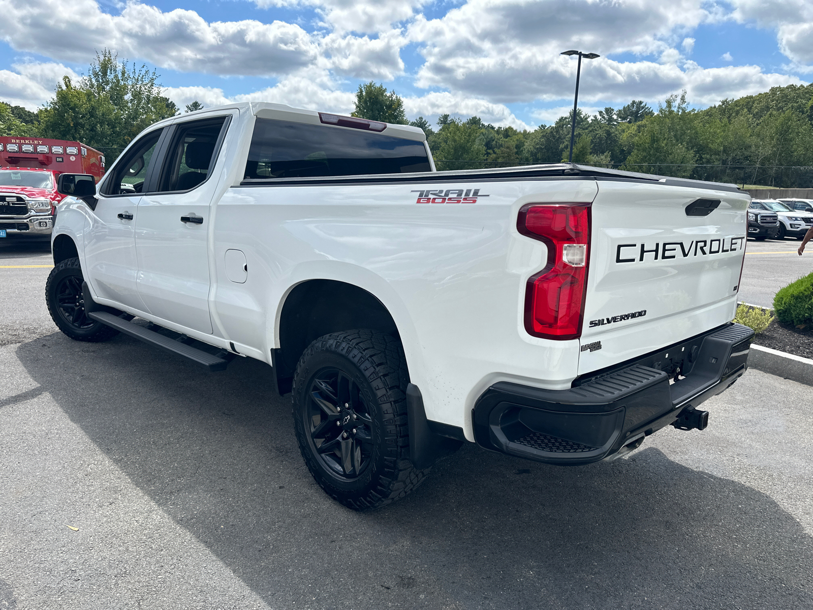 2021 Chevrolet Silverado 1500 LT Trail Boss 8