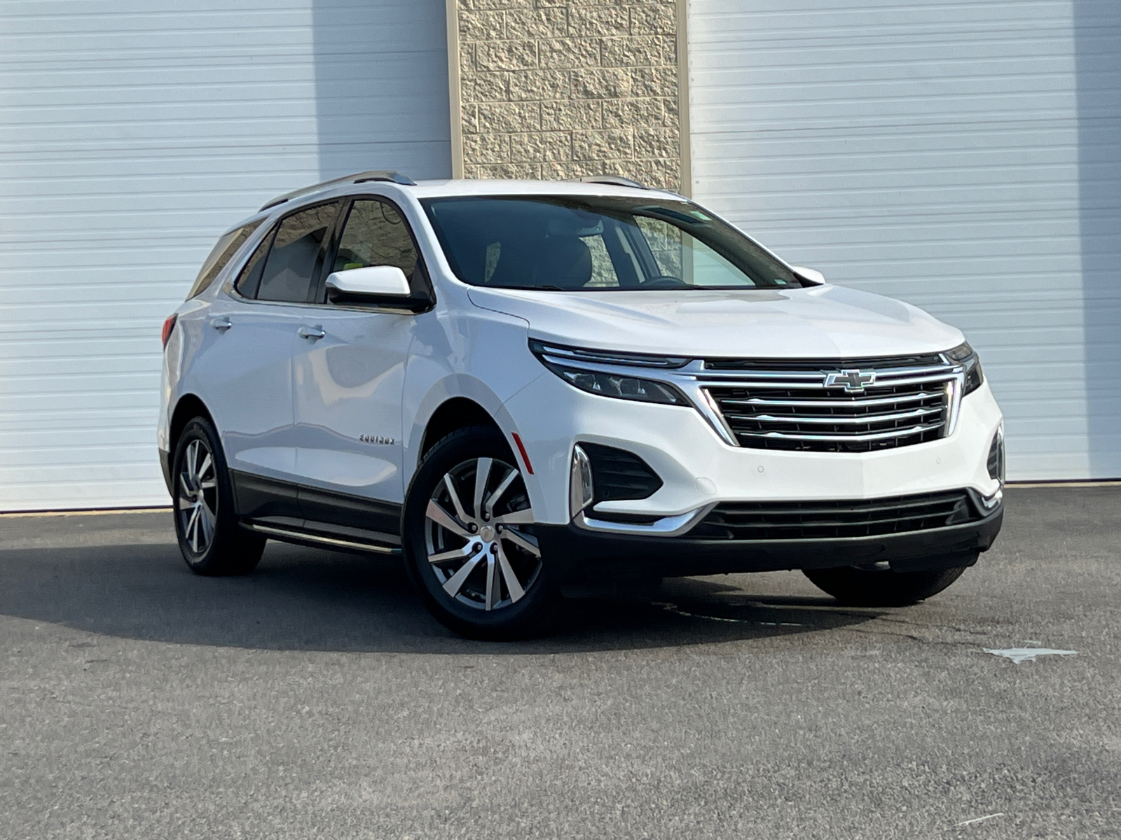 2023 Chevrolet Equinox Premier 1