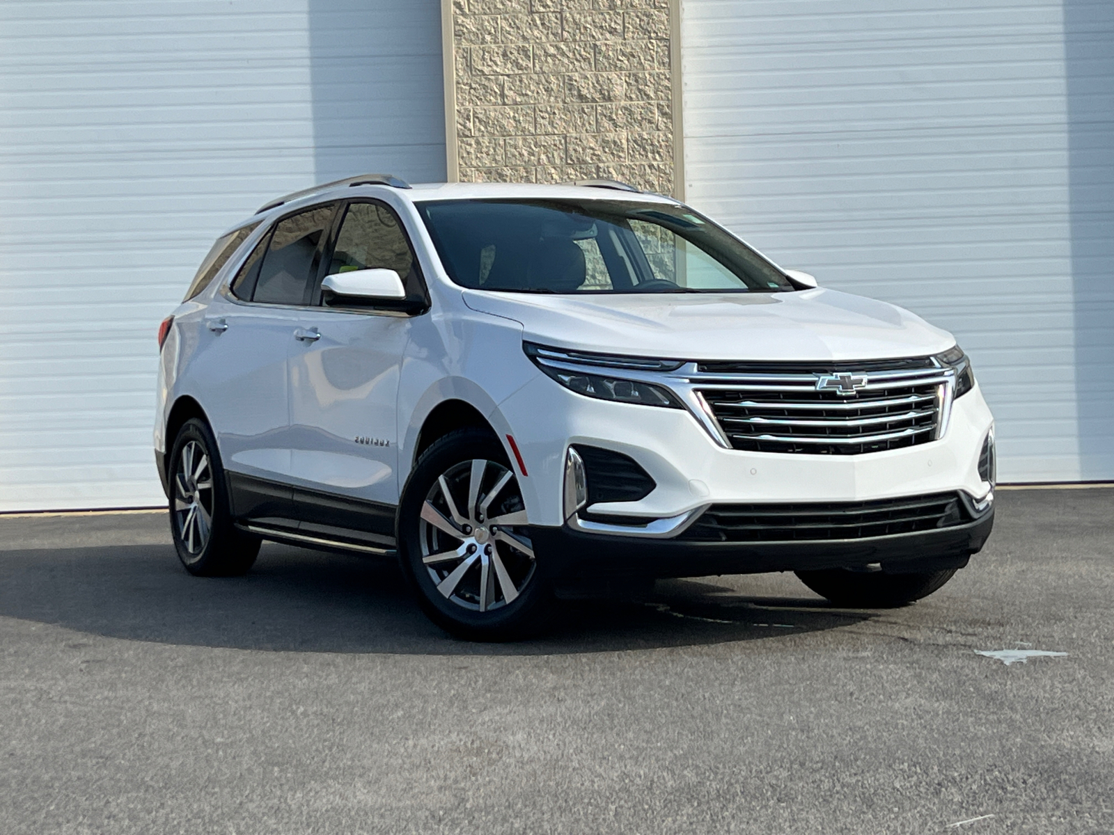 2023 Chevrolet Equinox Premier 2