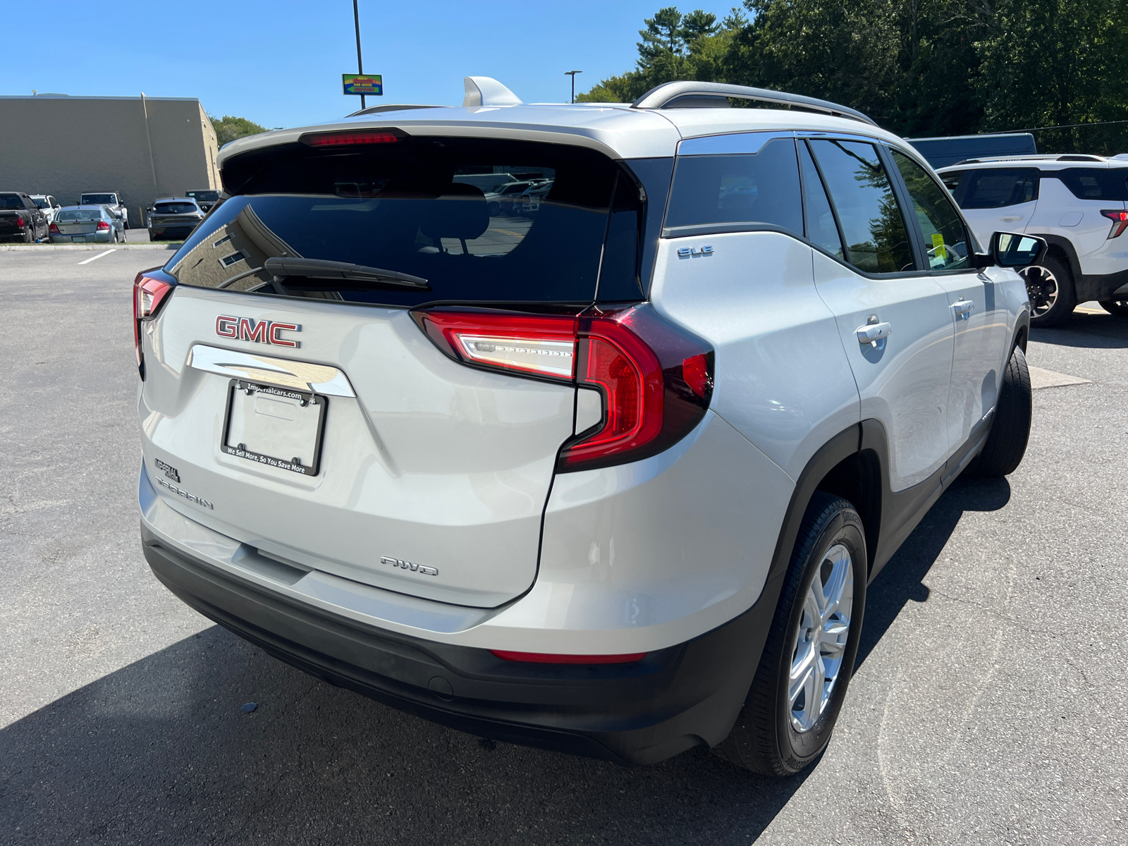 2022 GMC Terrain SLE 10