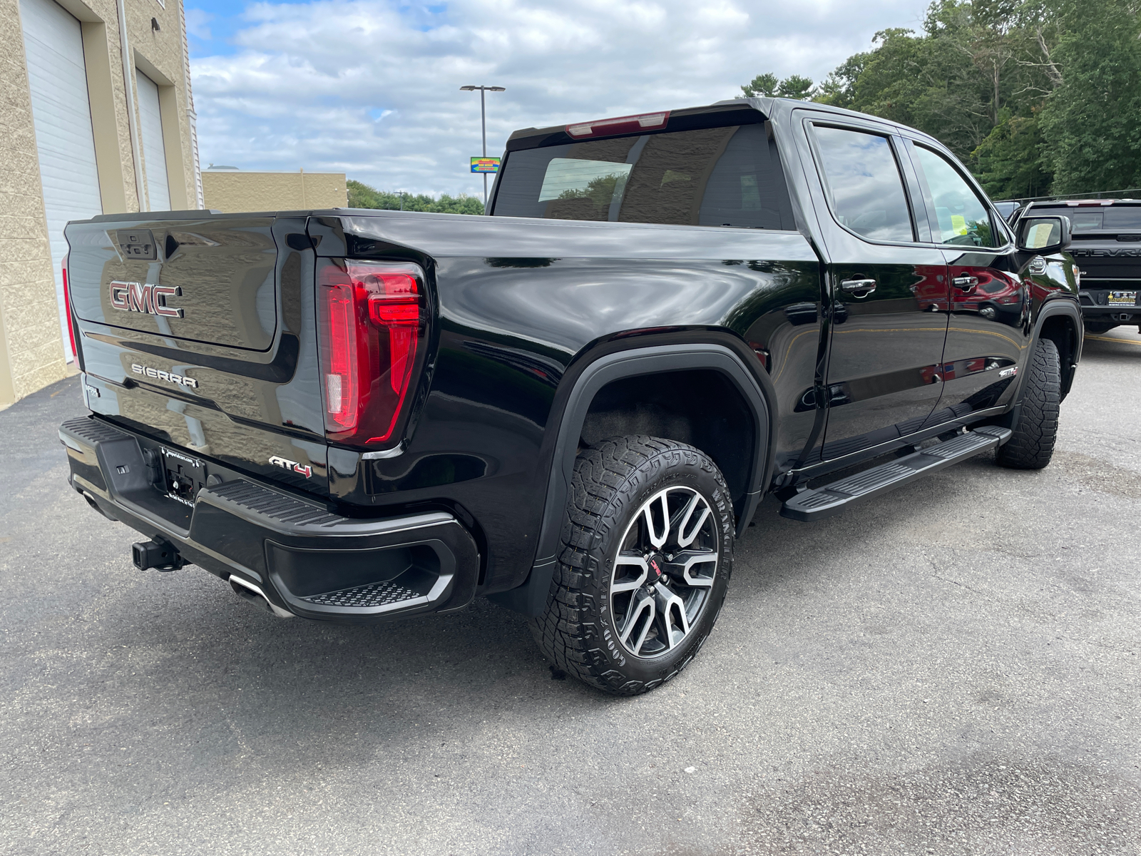 2021 GMC Sierra 1500 AT4 11