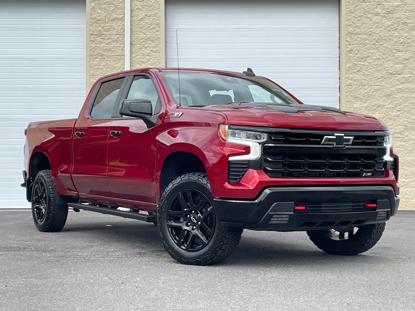 2023 Chevrolet Silverado 1500 LT Trail Boss 1