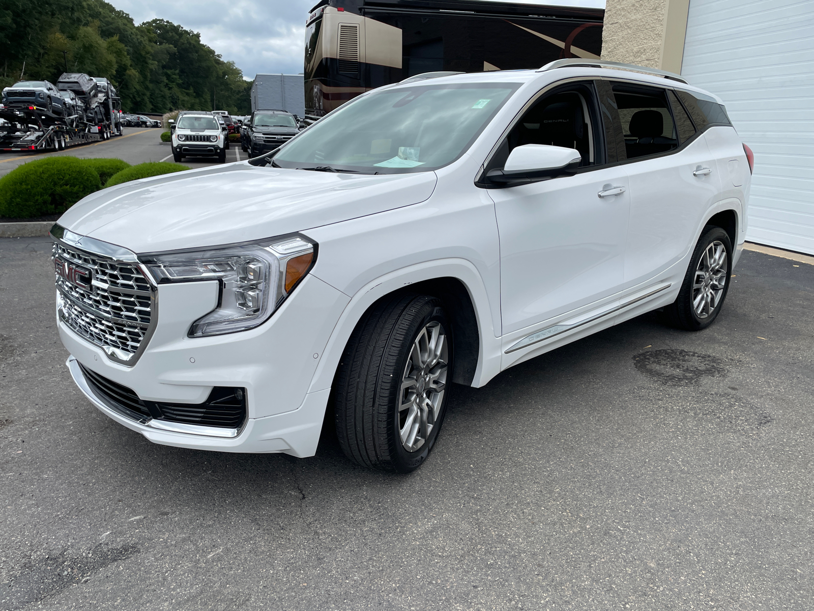 2023 GMC Terrain Denali 5