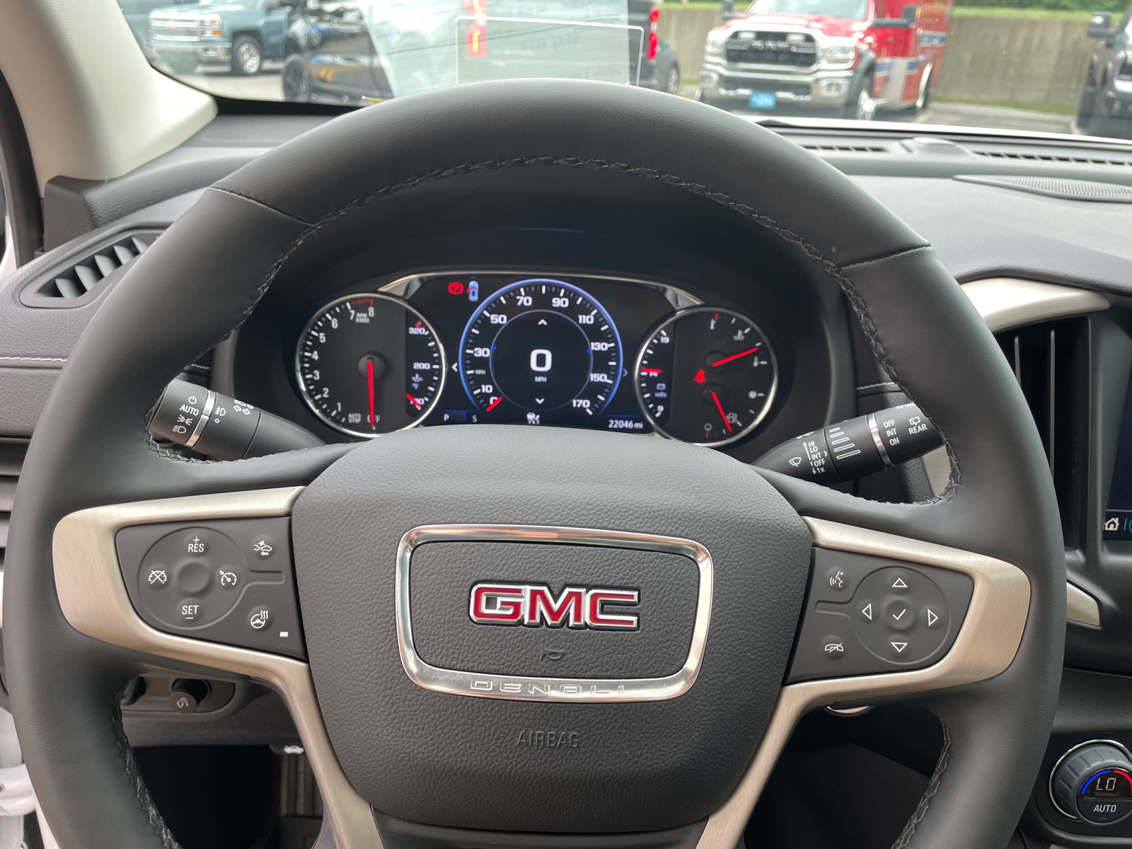 2023 GMC Terrain Denali 28