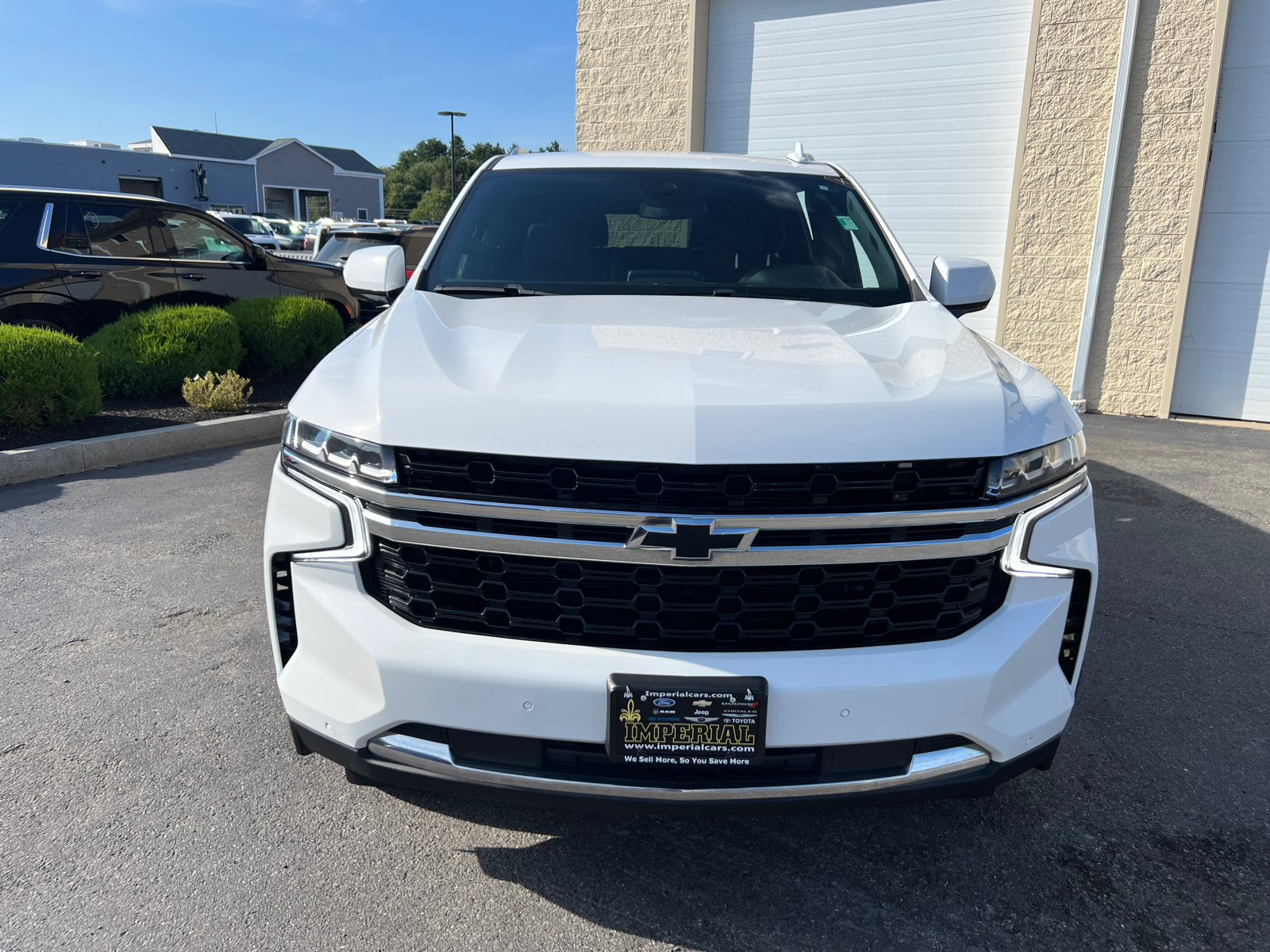 2023 Chevrolet Suburban LS 3