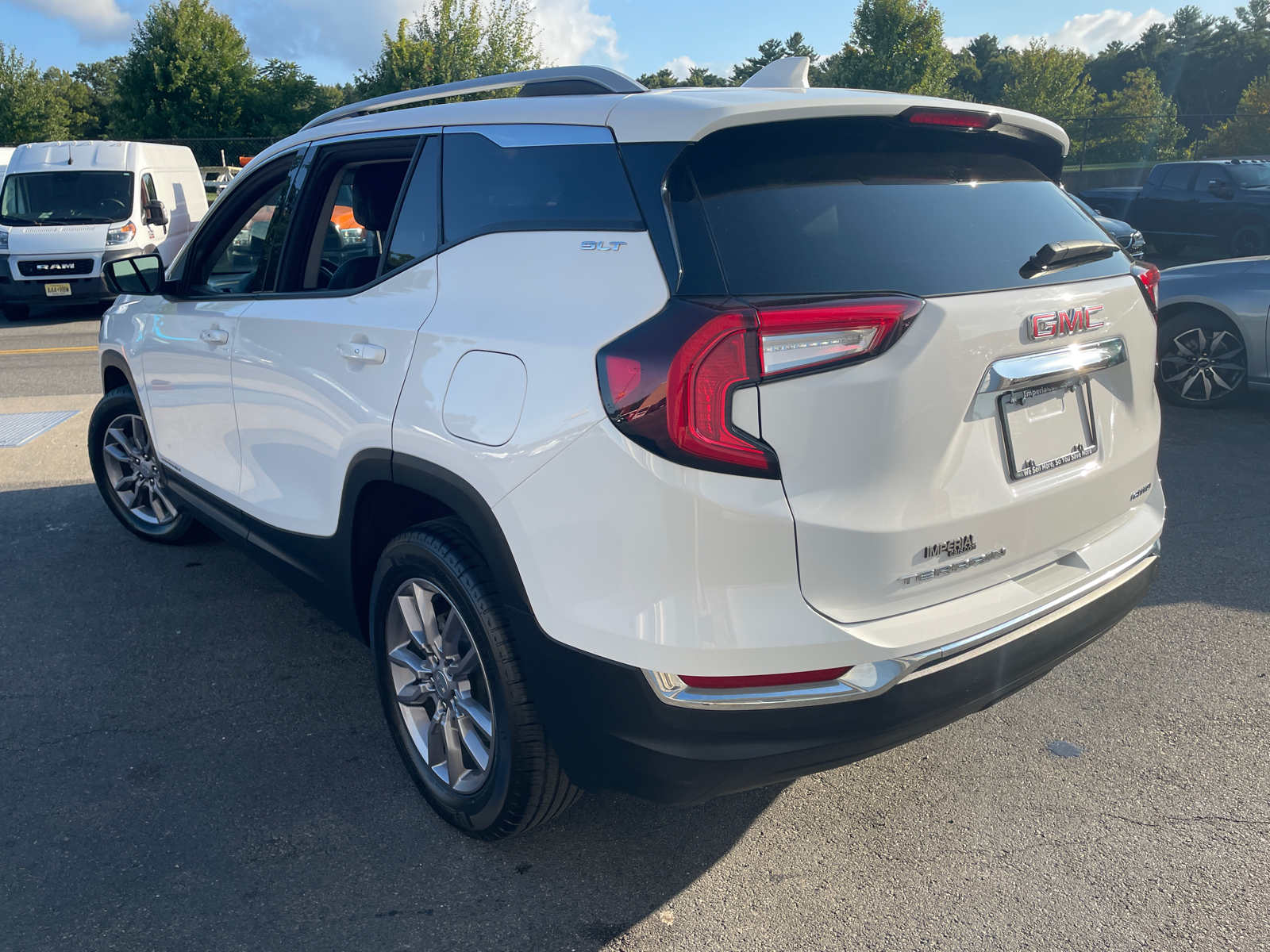 2023 GMC Terrain SLT 8