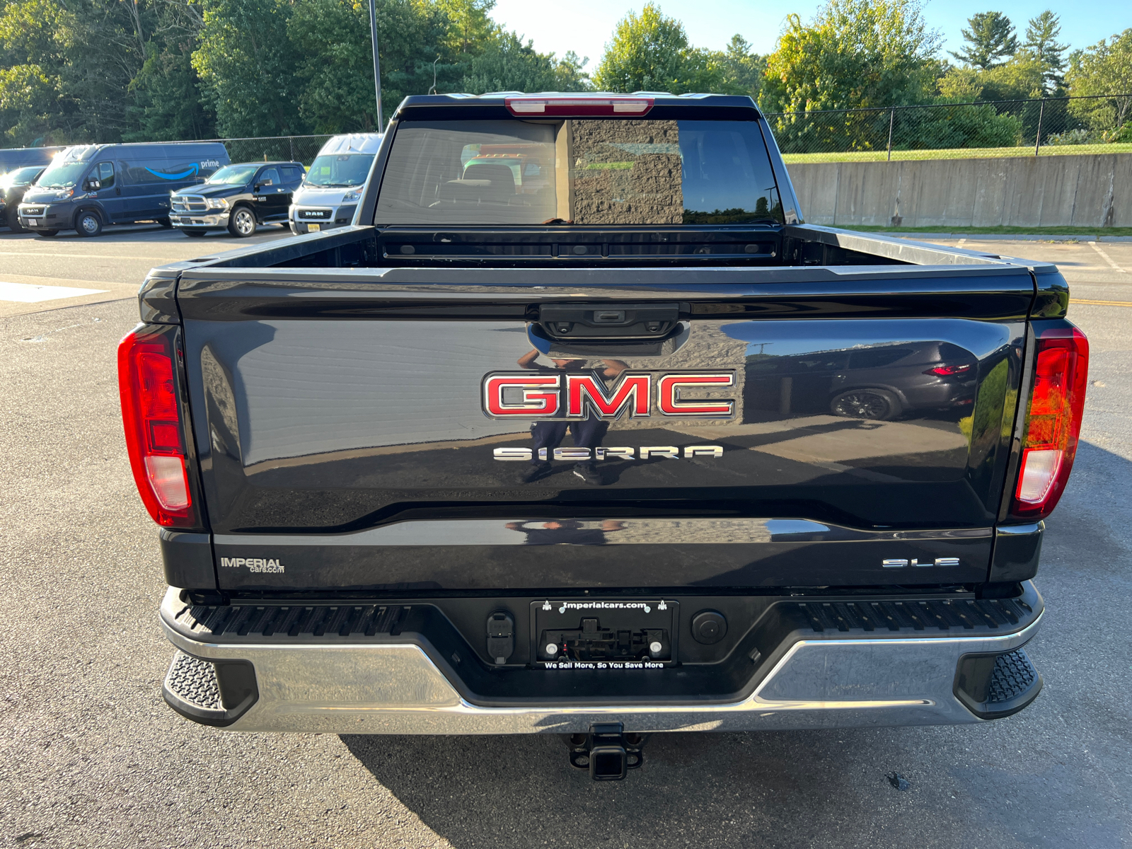 2023 GMC Sierra 1500 SLE 8