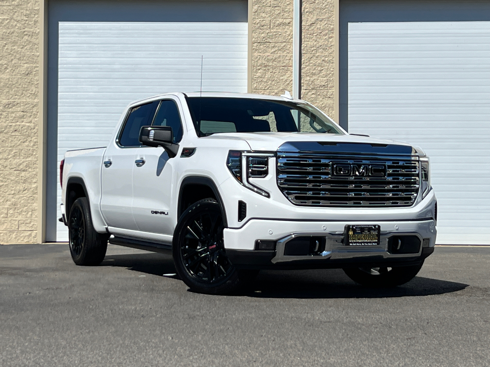 2023 GMC Sierra 1500 Denali 1