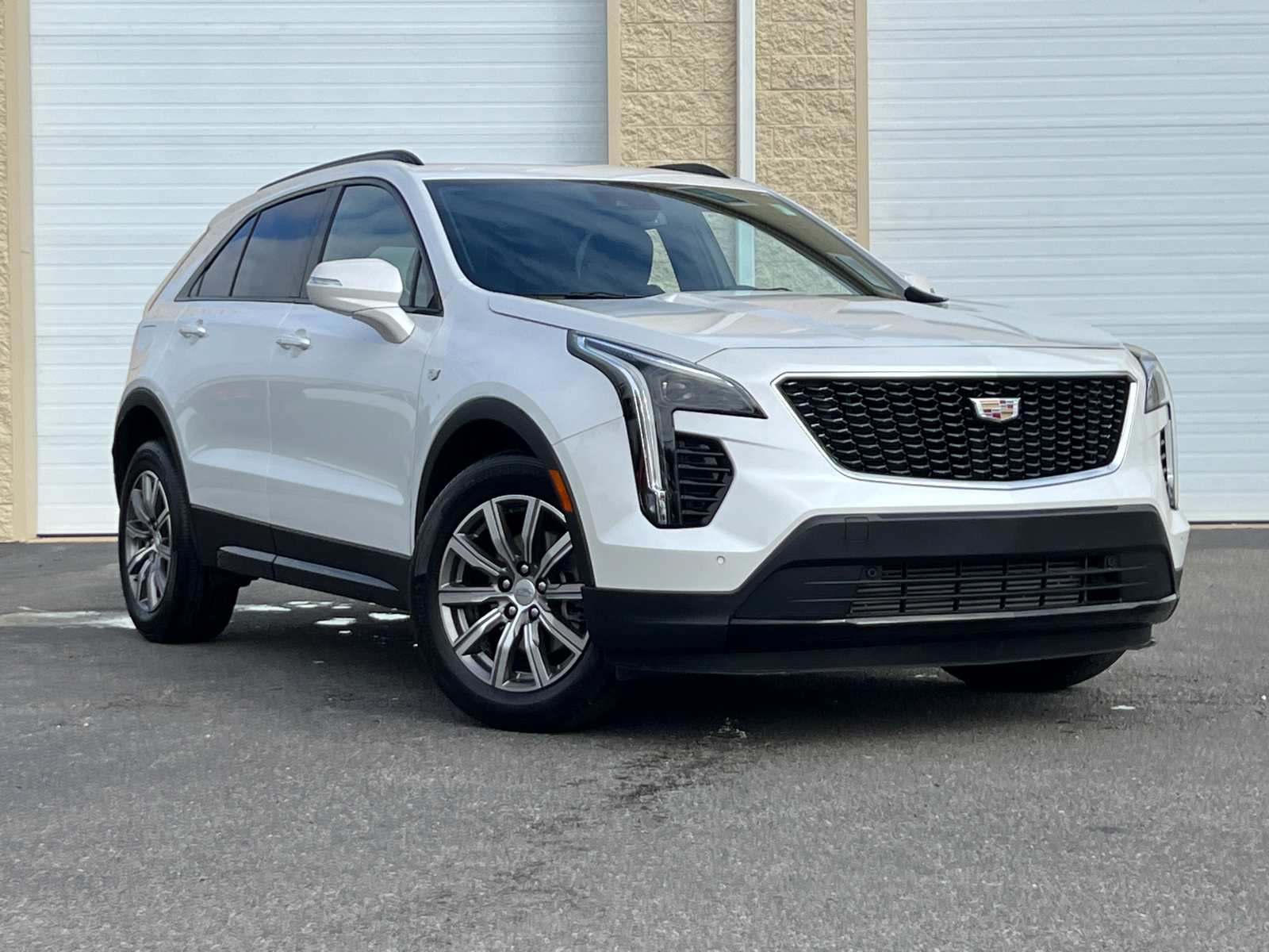 2023 Cadillac XT4 Sport 1