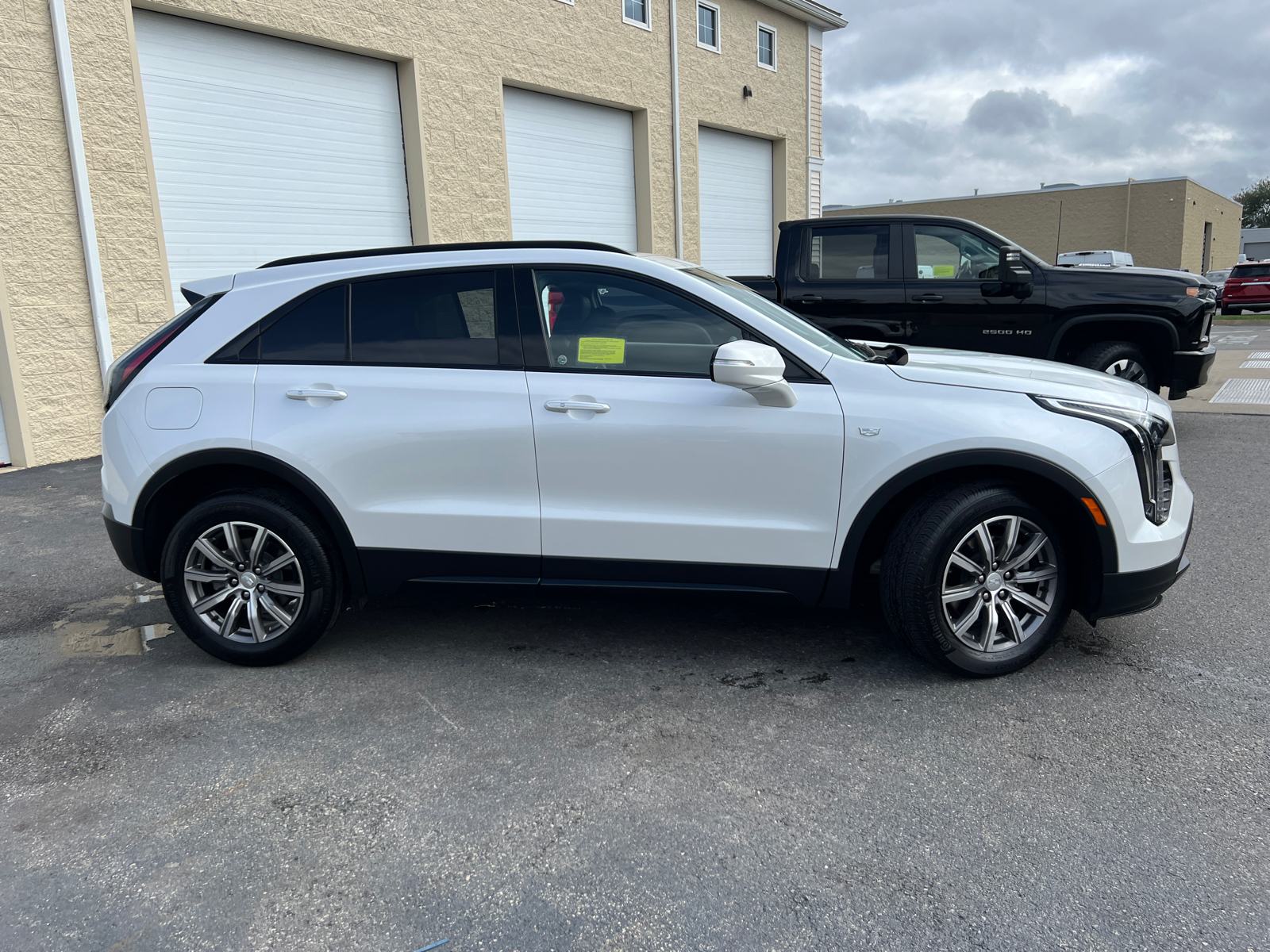 2023 Cadillac XT4 Sport 11