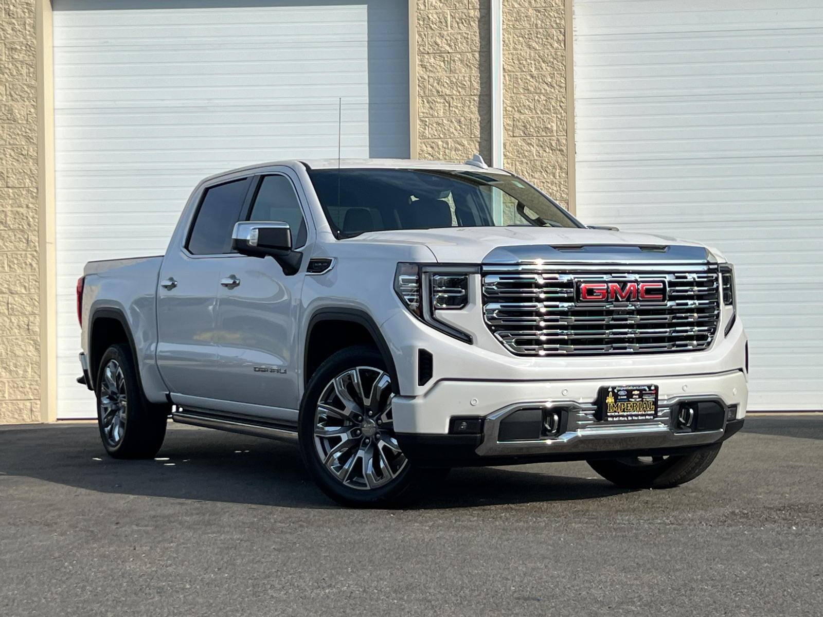 2023 GMC Sierra 1500 Denali 1