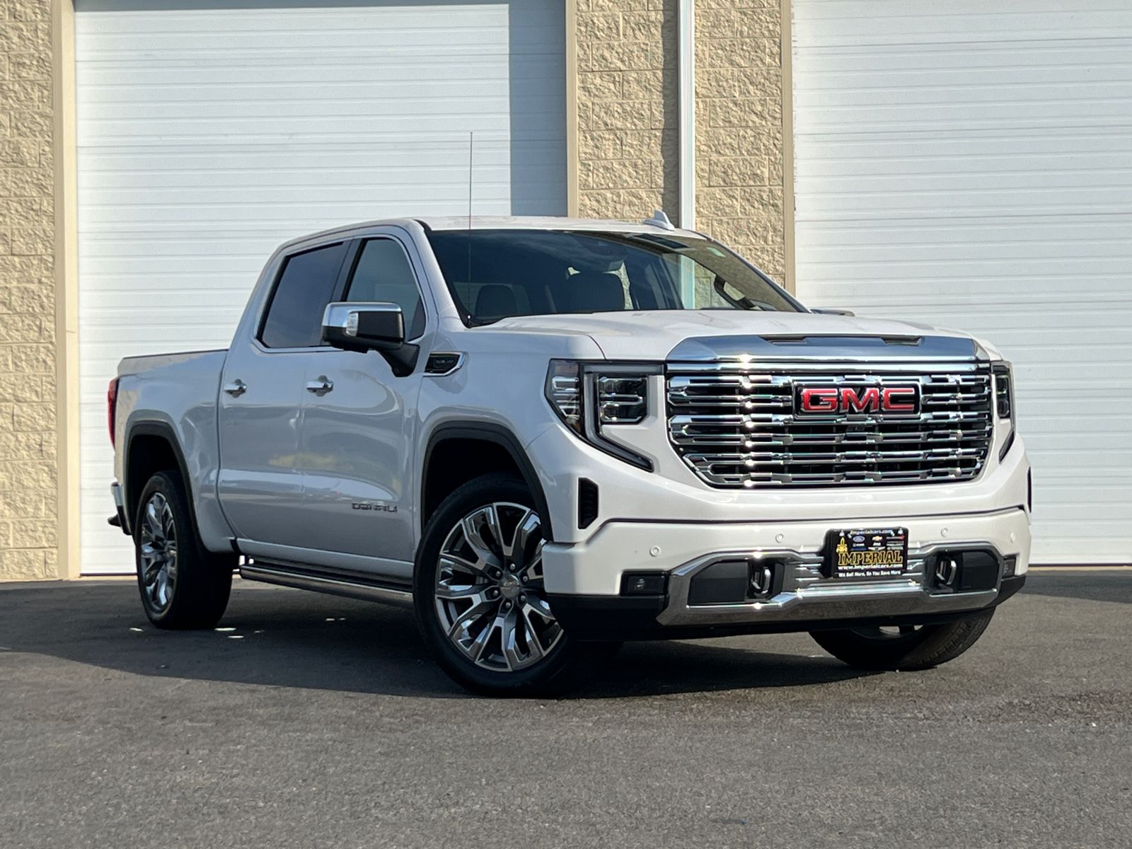 2023 GMC Sierra 1500 Denali 2