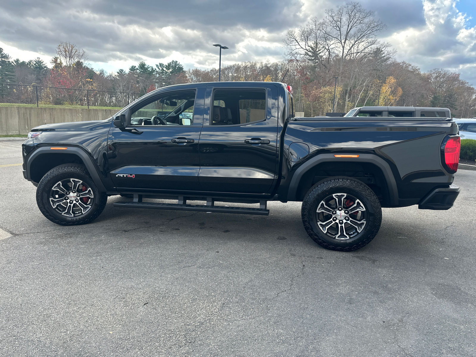 2024 GMC Canyon AT4 5