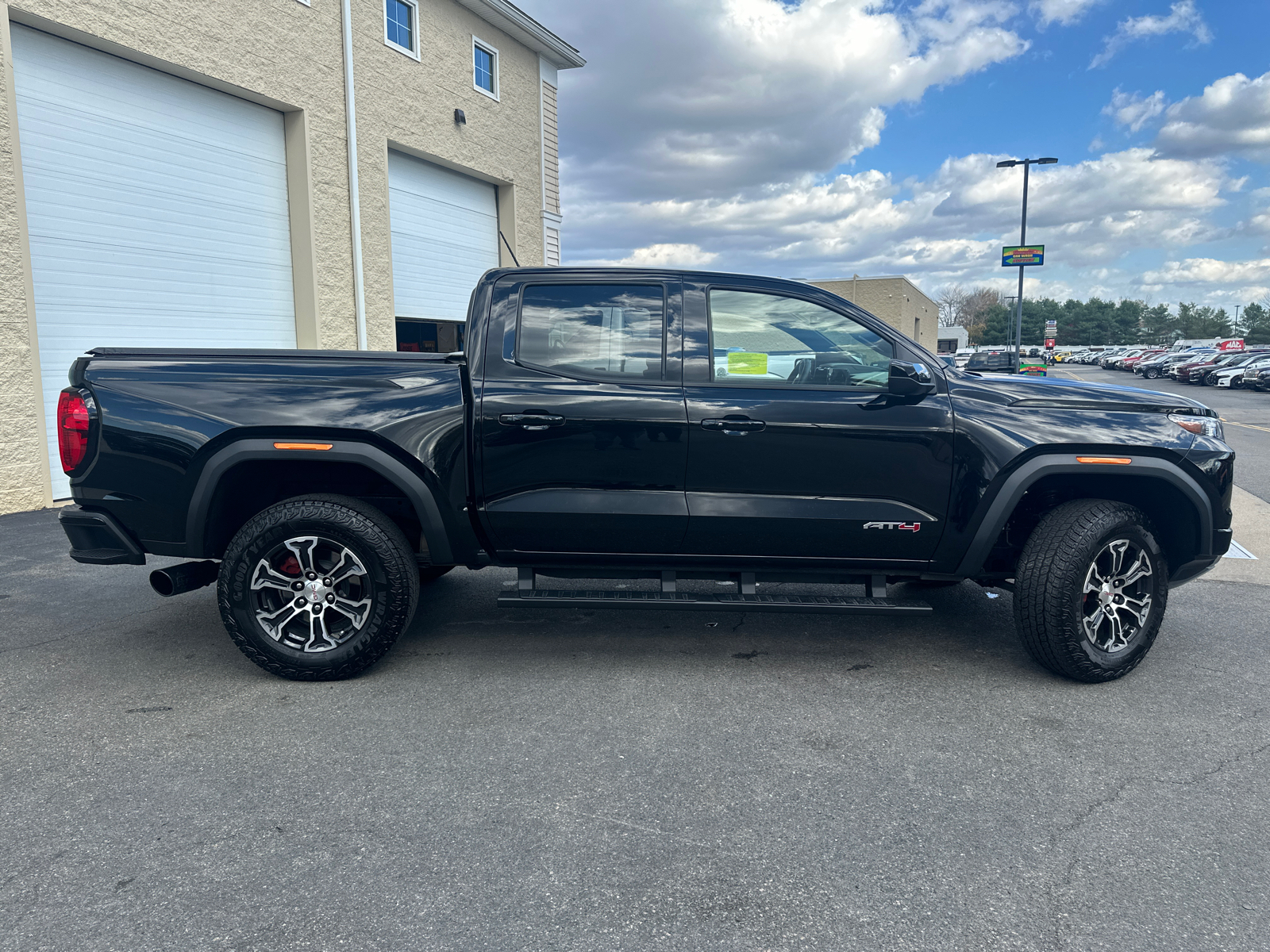 2024 GMC Canyon AT4 12