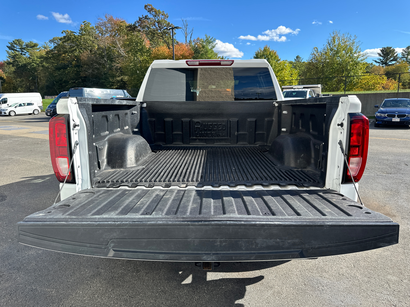 2023 GMC Sierra 1500 SLE 9