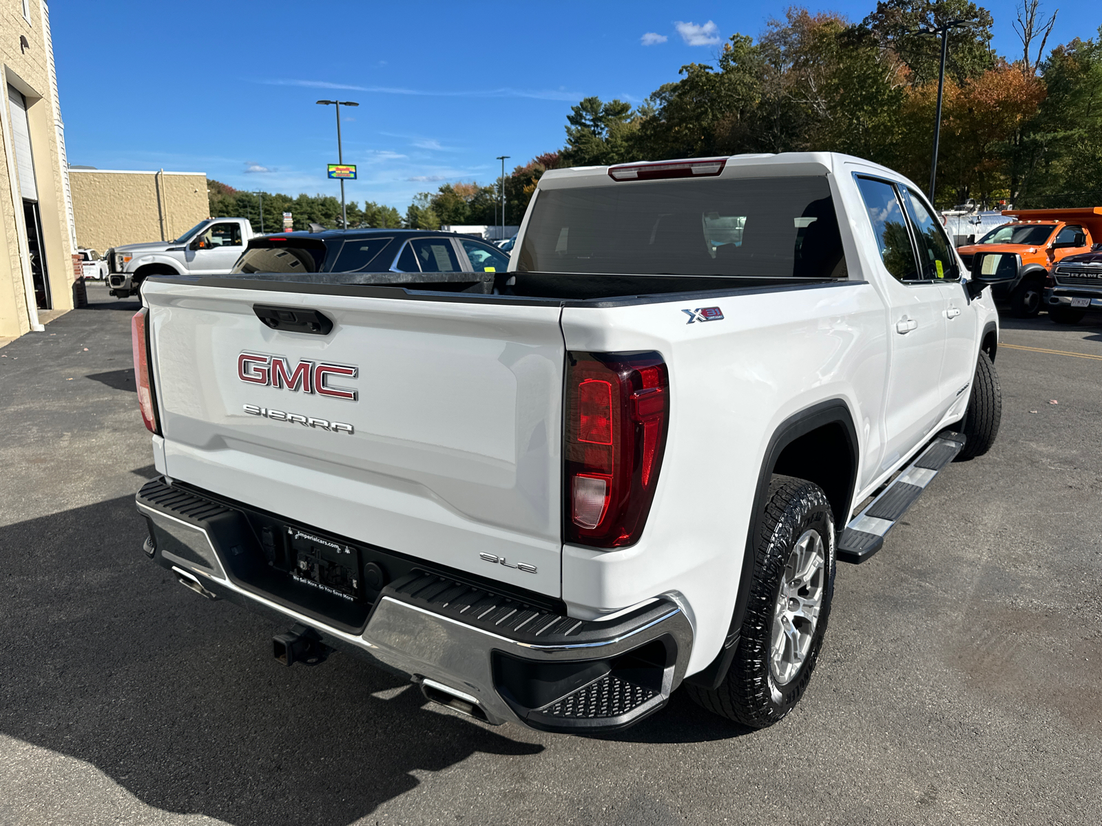 2023 GMC Sierra 1500 SLE 10