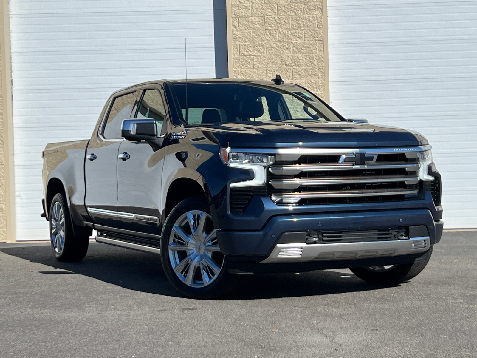 2022 Chevrolet Silverado 1500 High Country 1