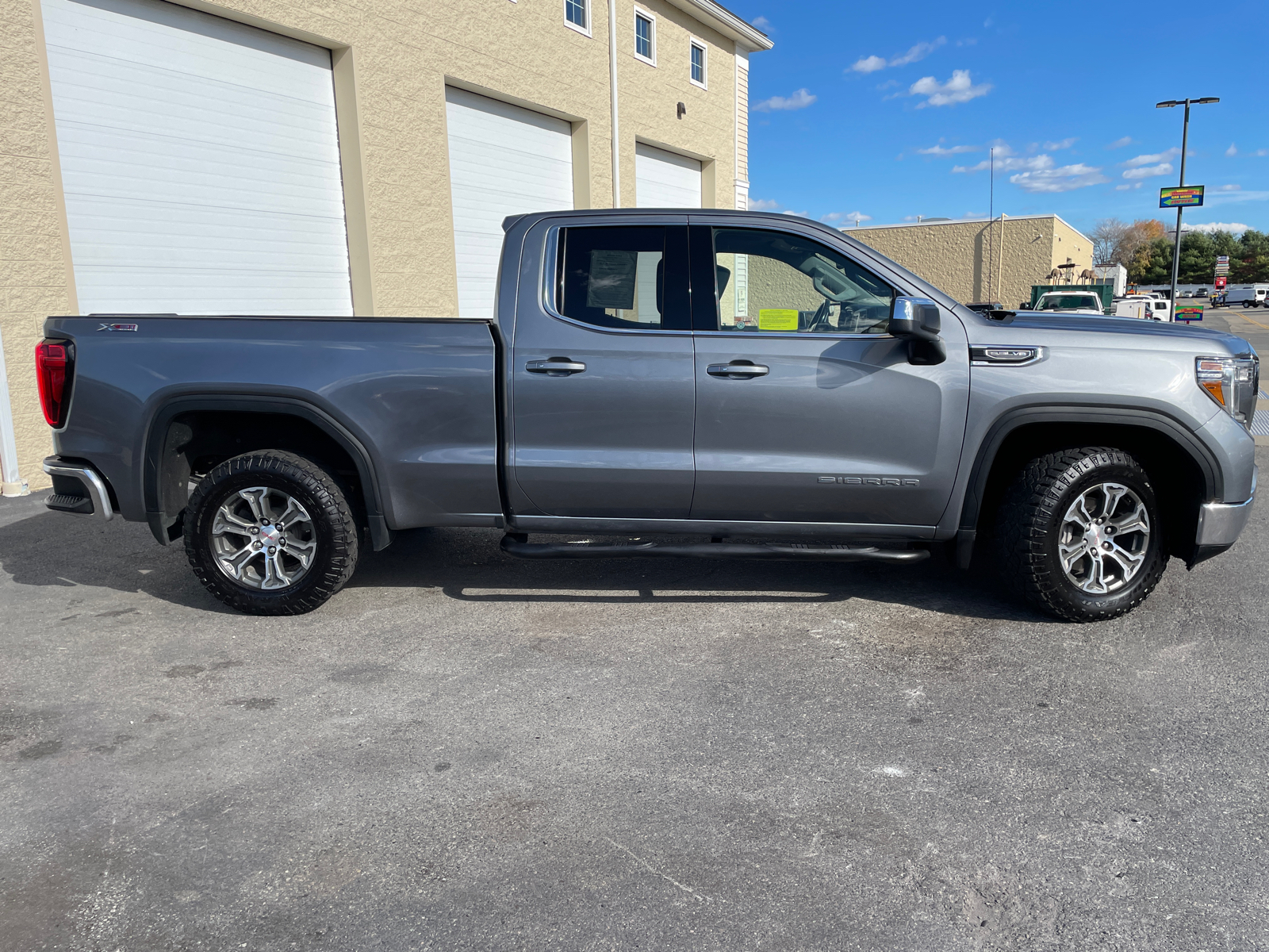 2021 GMC Sierra 1500 SLE 12