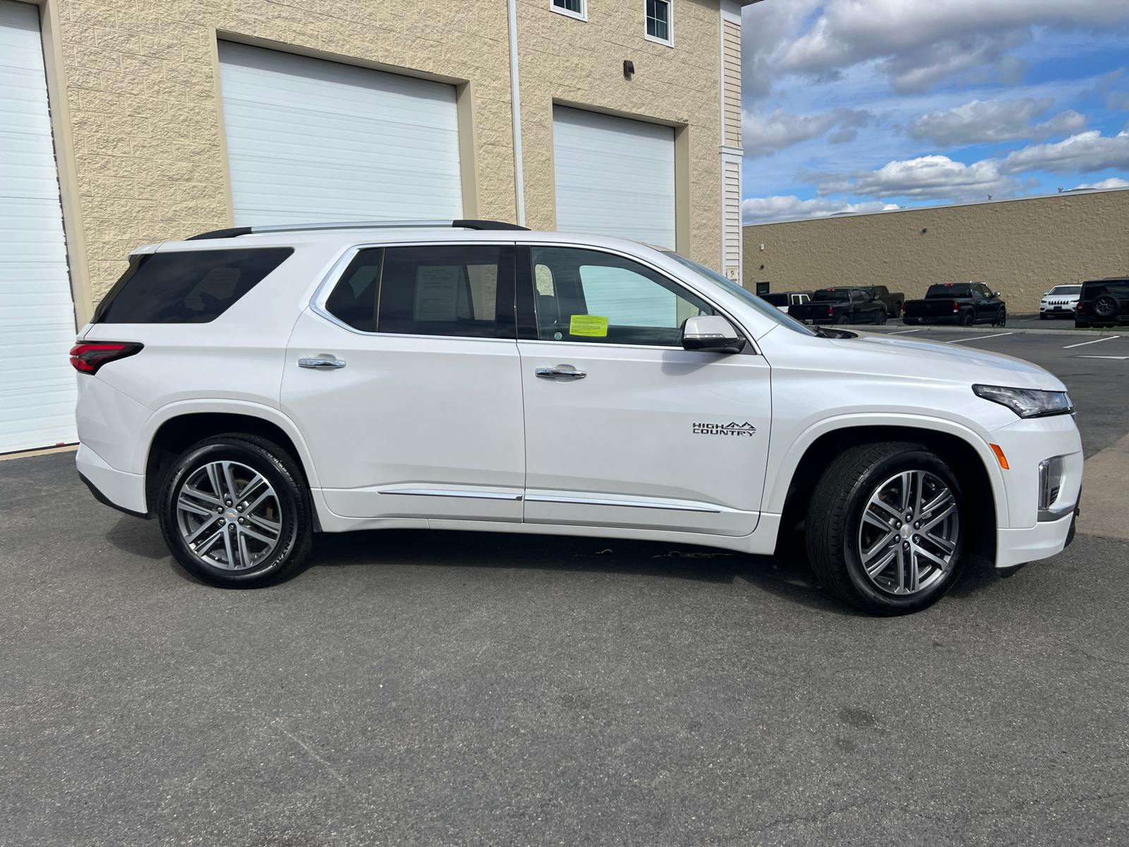 2023 Chevrolet Traverse High Country 12