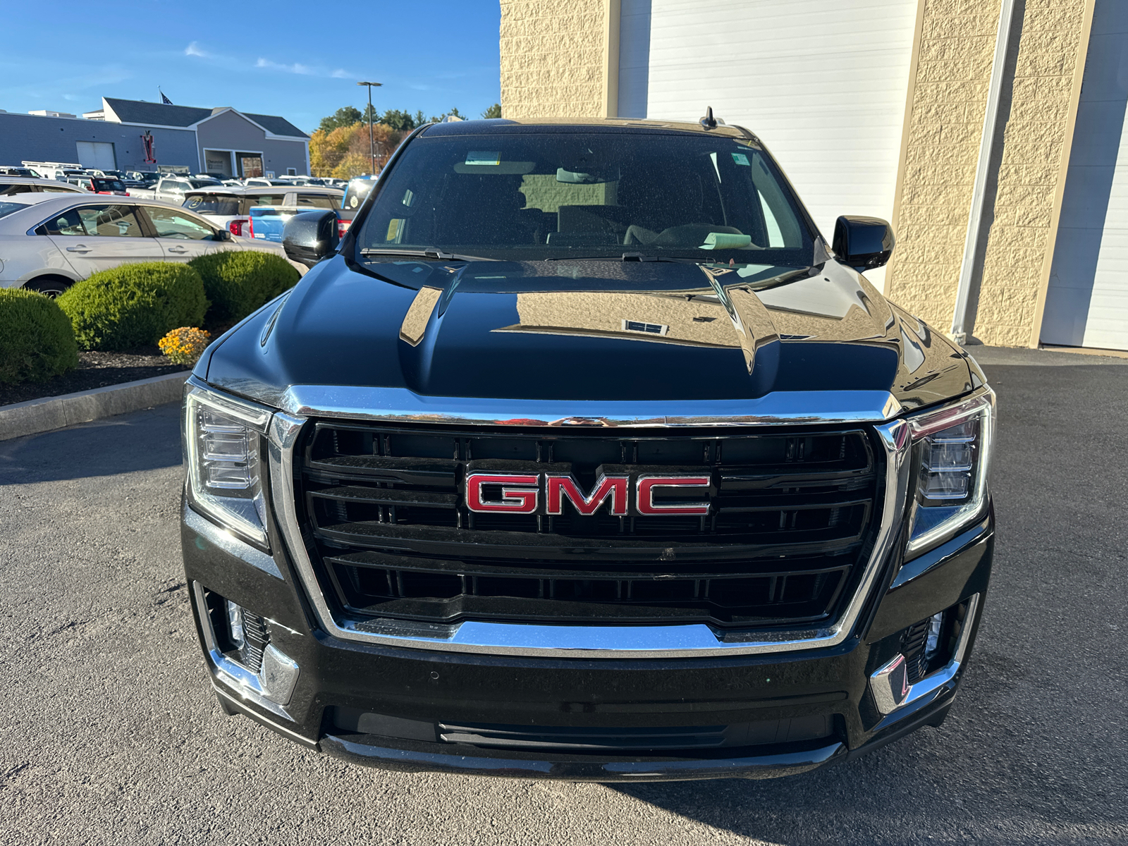 2023 GMC Yukon XL SLE 3