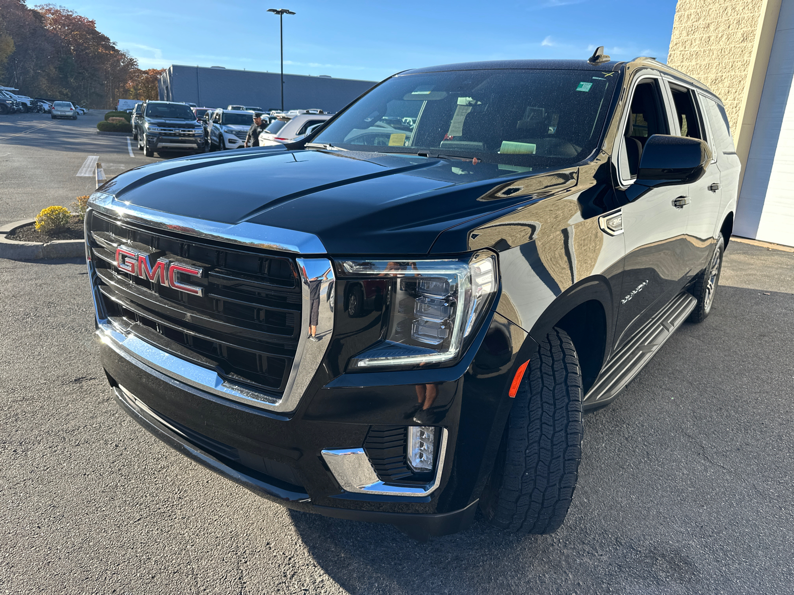 2023 GMC Yukon XL SLE 4