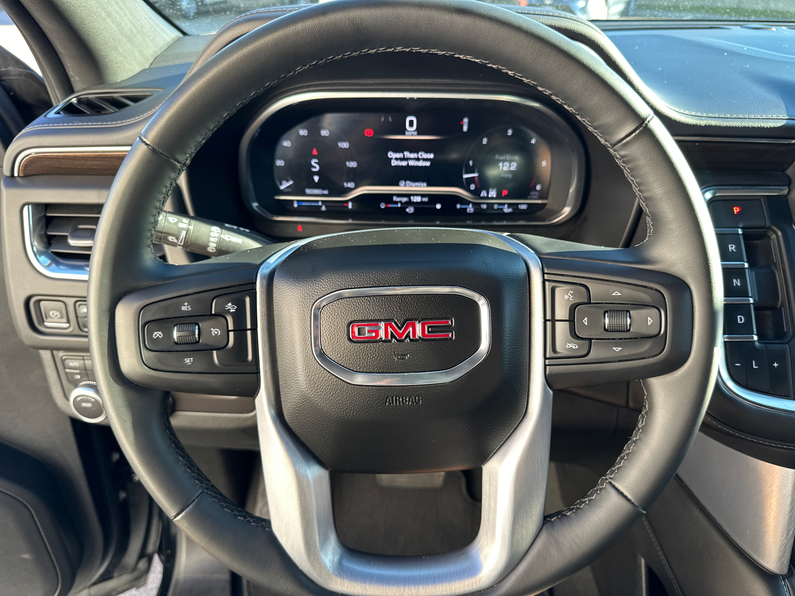 2023 GMC Yukon XL SLE 23