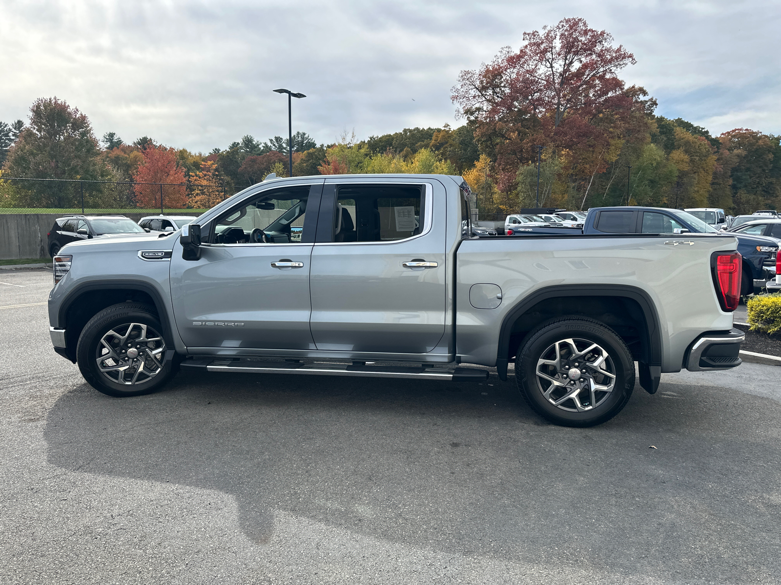 2023 GMC Sierra 1500 SLT 5