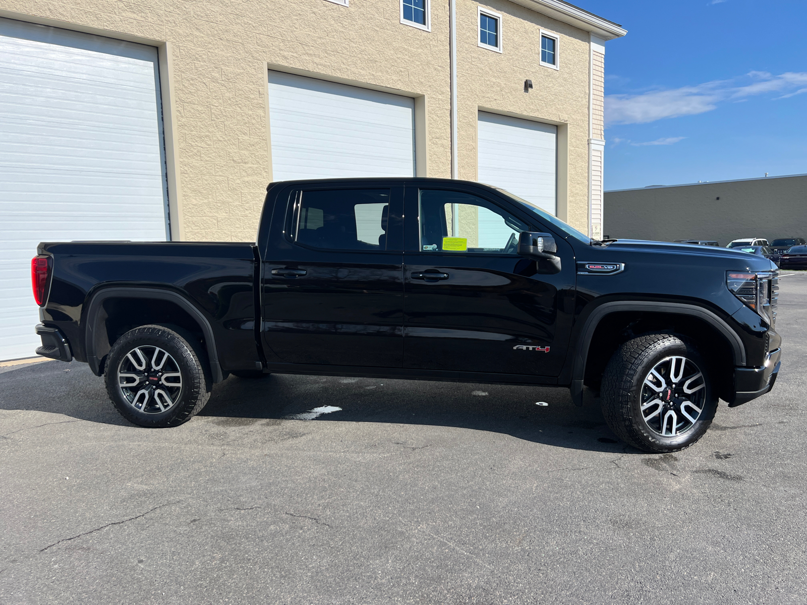 2023 GMC Sierra 1500 AT4 11