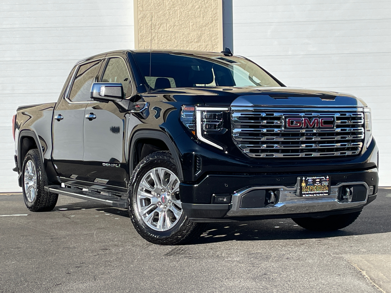 2023 GMC Sierra 1500 Denali 1