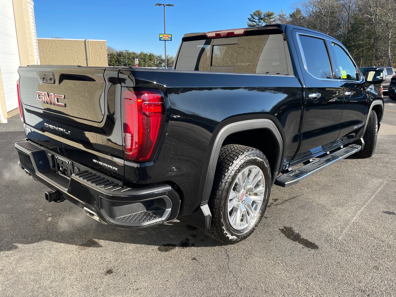 2023 GMC Sierra 1500 Denali 13