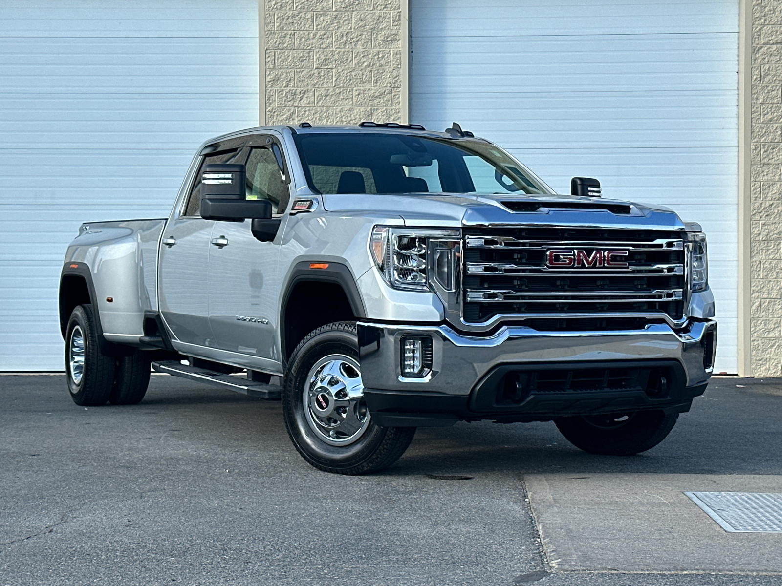 2022 GMC Sierra 3500HD SLE 2