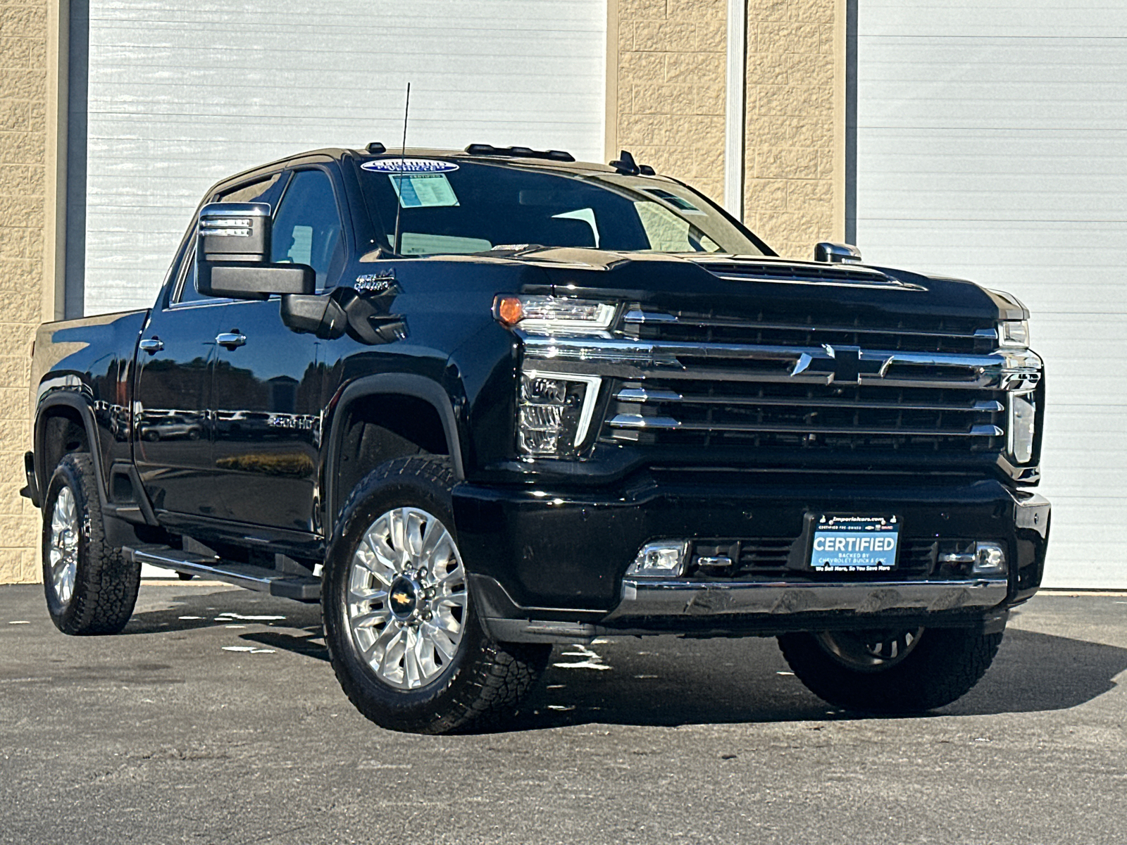 2023 Chevrolet Silverado 3500HD High Country 2