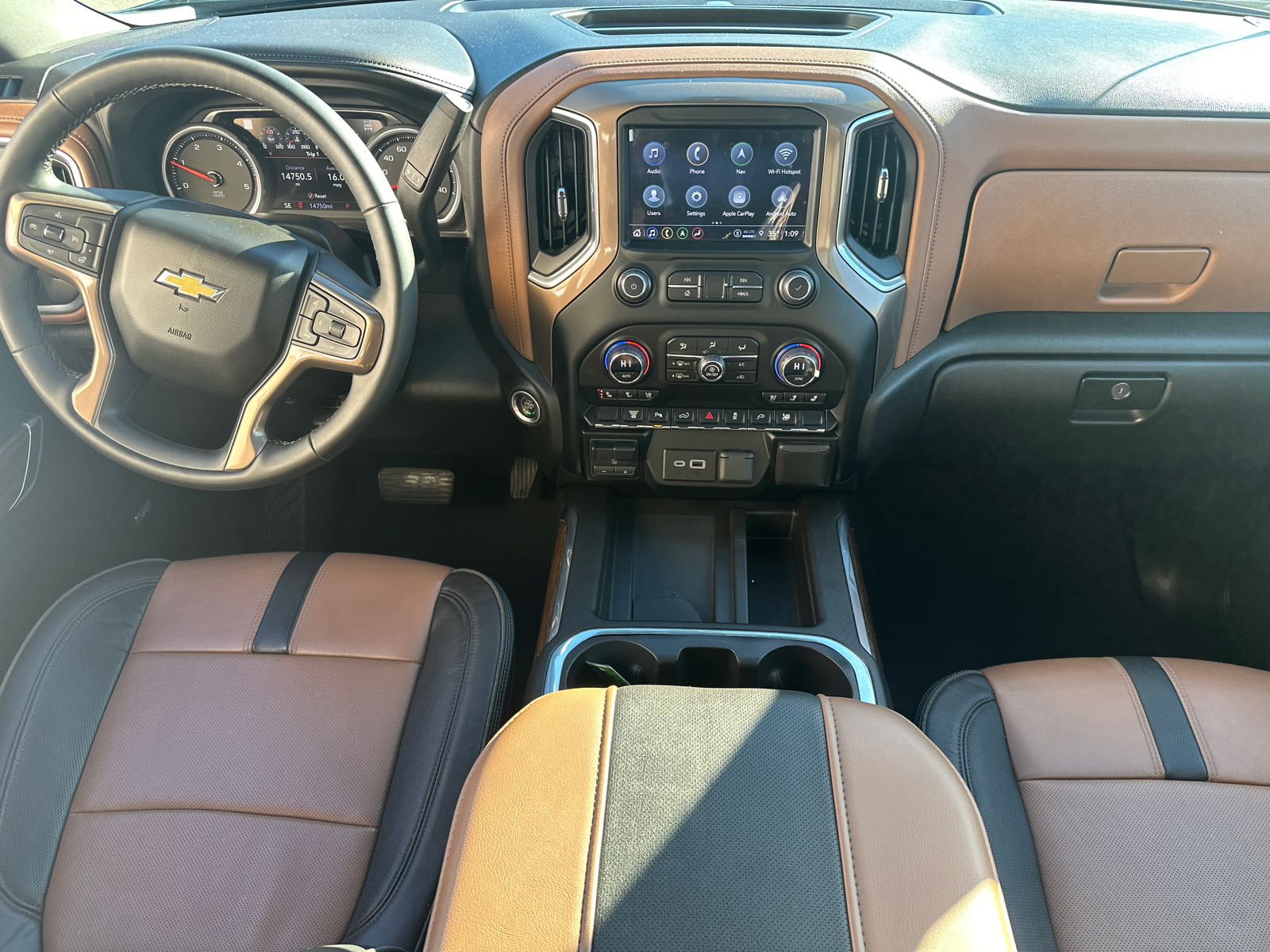 2023 Chevrolet Silverado 3500HD High Country 14