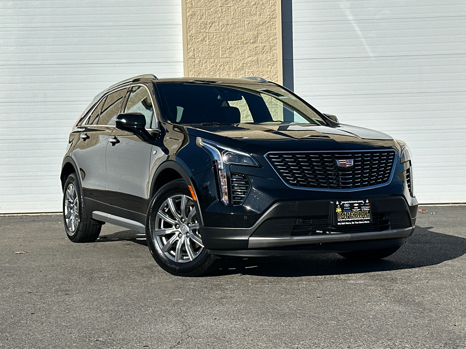 2021 Cadillac XT4 Premium Luxury 1