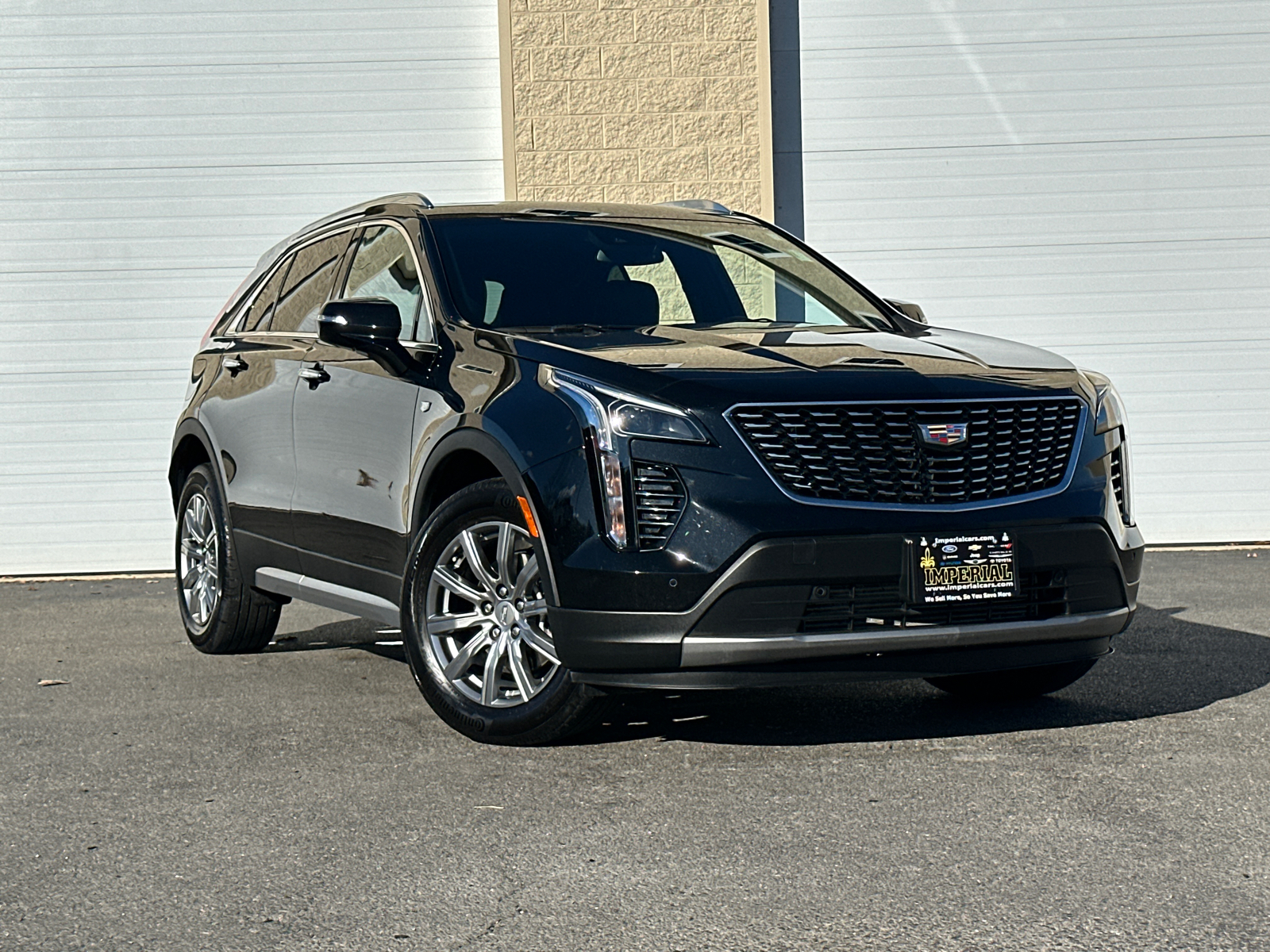 2021 Cadillac XT4 Premium Luxury 2