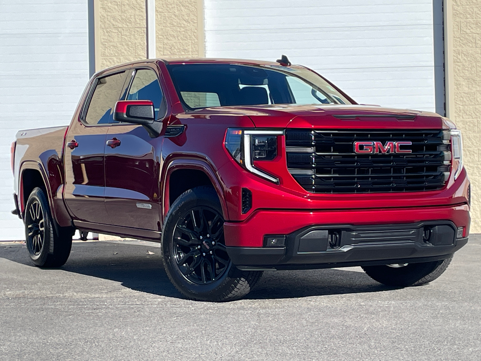 2023 GMC Sierra 1500 Elevation 1