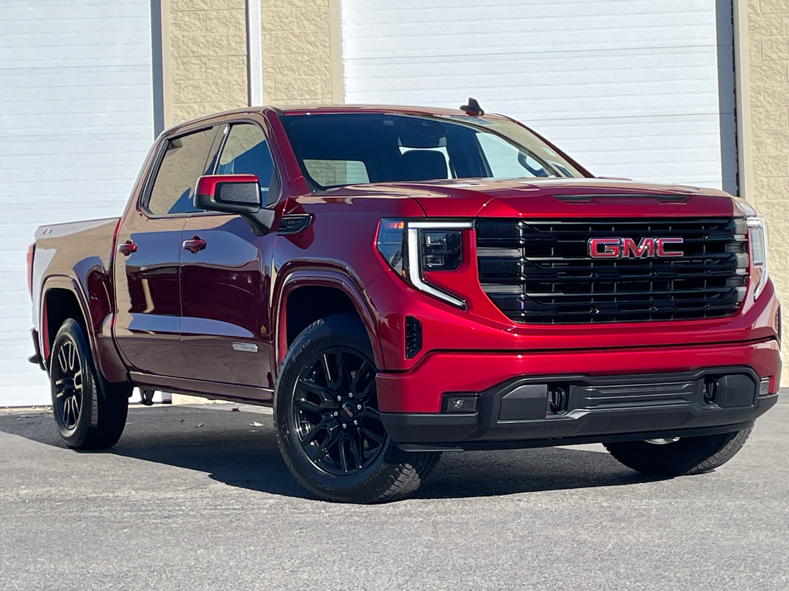 2023 GMC Sierra 1500 Elevation 2