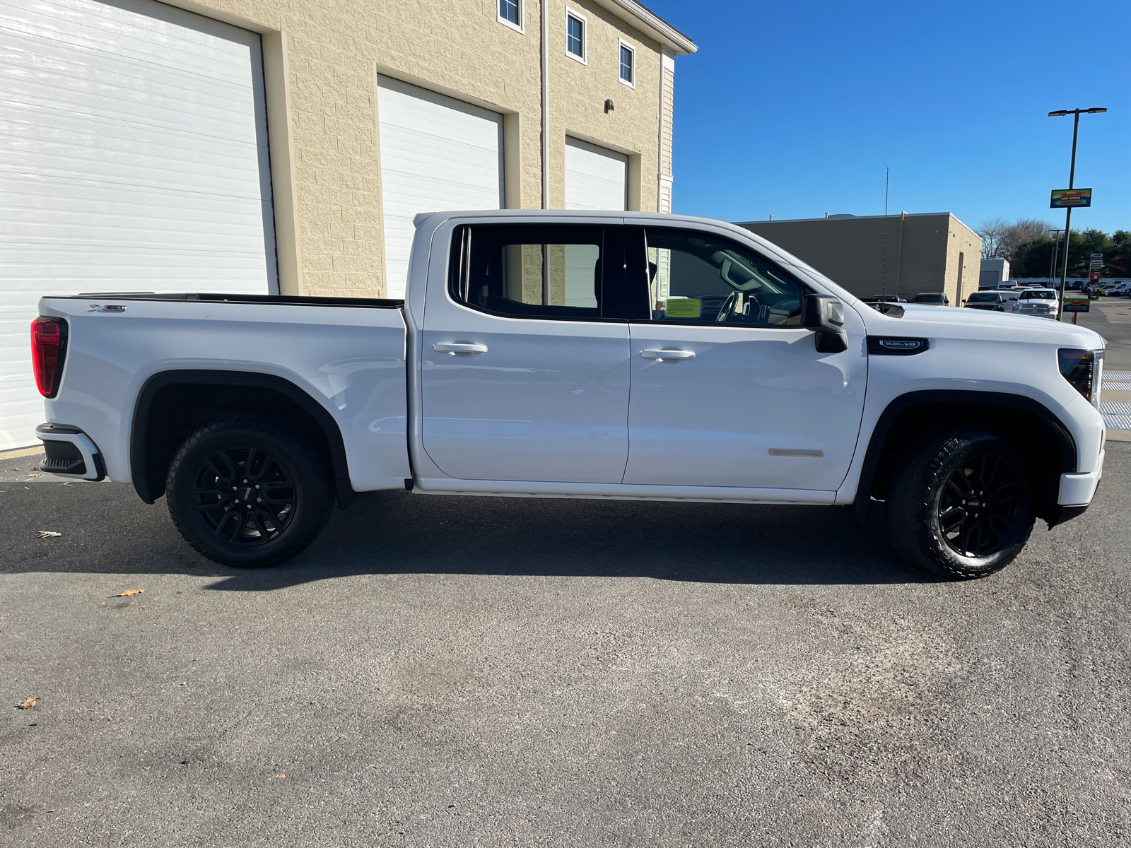 2022 GMC Sierra 1500 Elevation 12