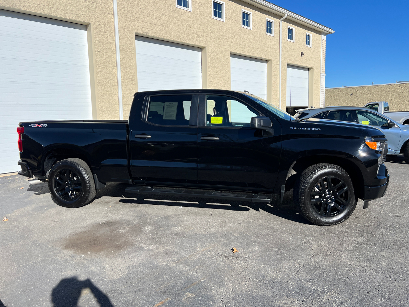 2022 Chevrolet Silverado 1500 Custom 11