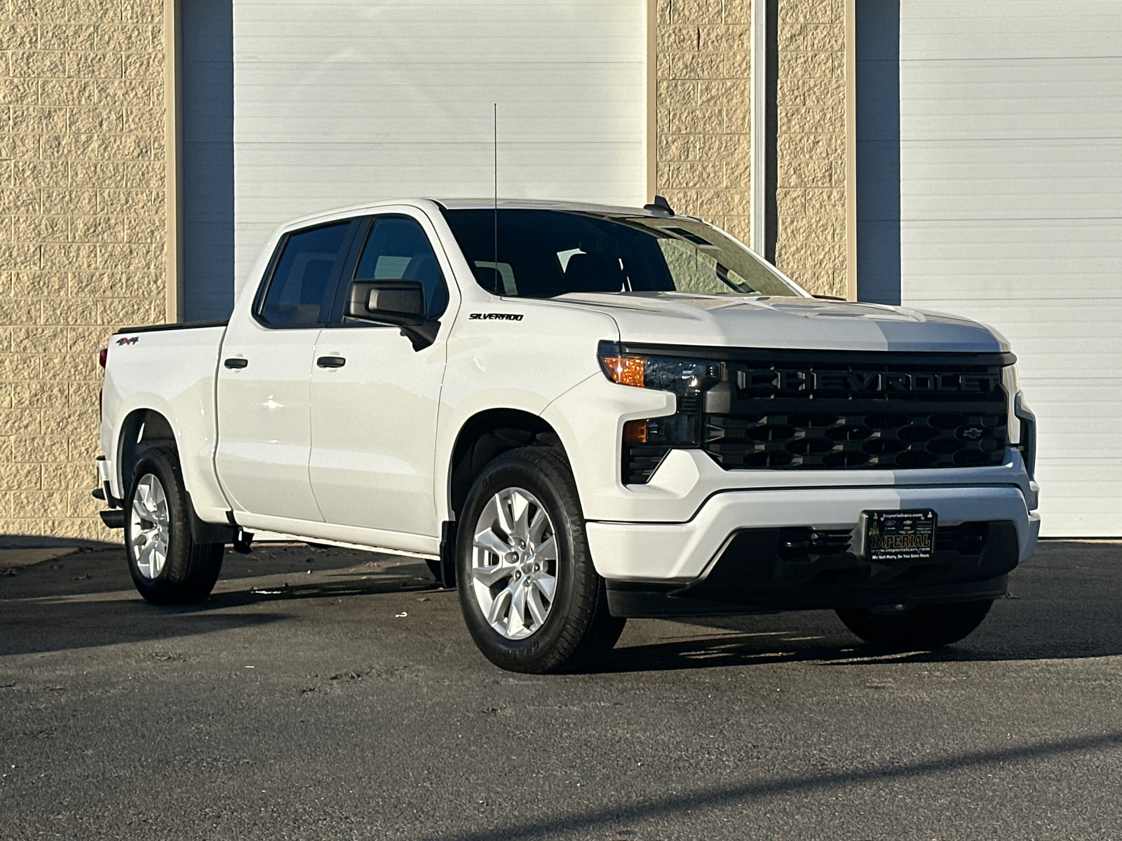 2022 Chevrolet Silverado 1500 Custom 1