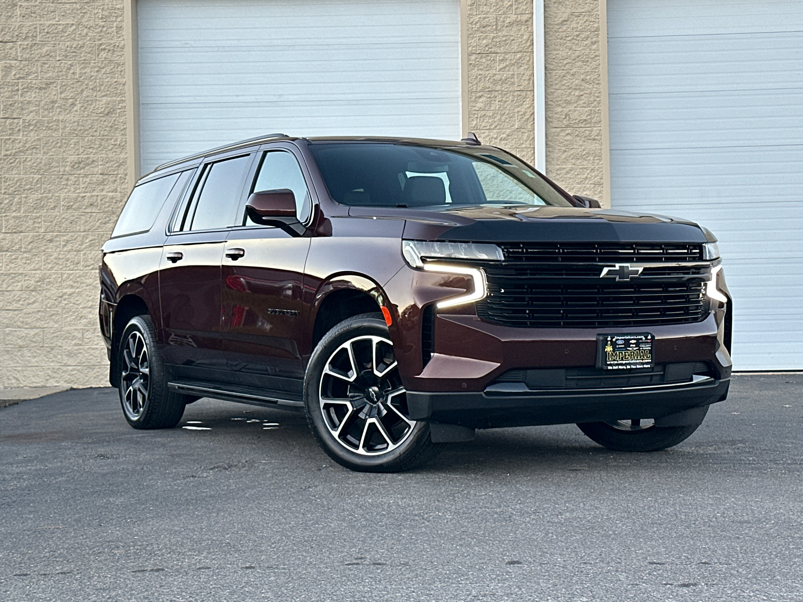 2023 Chevrolet Suburban RST 2